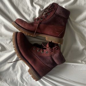 Burgundy leather x Velvet Timberlands!